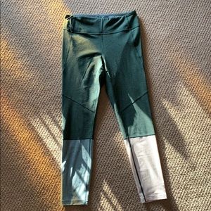 Outdoor Voices 7/8 dipped warmup leggings